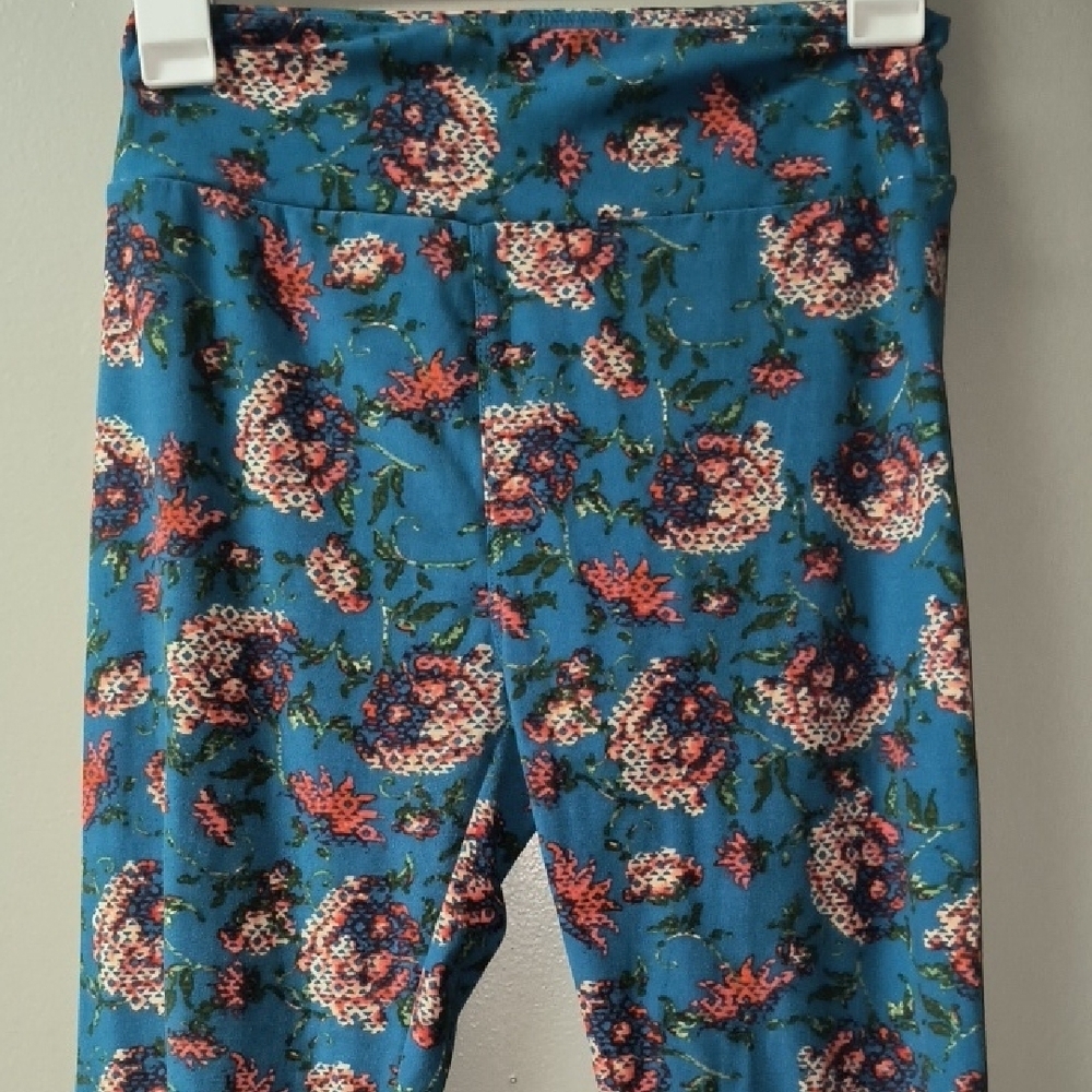 LuLaRoe Blue and Pink Patterned Leggings